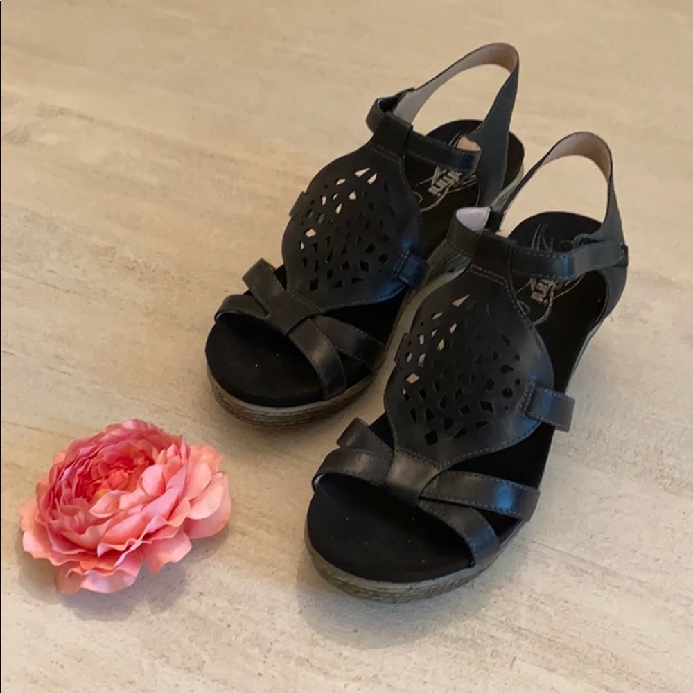 Black wedge sandals